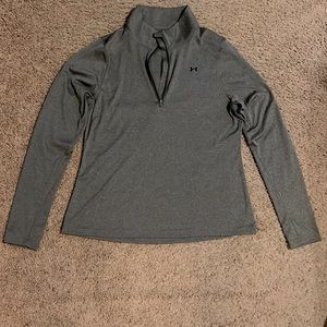 Under Armour gray 3/4 zip semi fitted top, Size XL